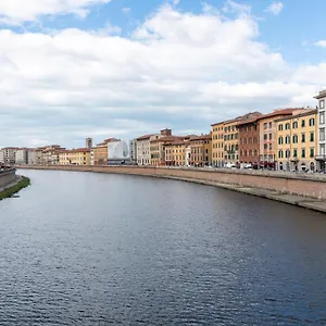Borgo Stretto Bright Italien