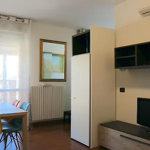  Appartement Happy Flat With Terrace Italie